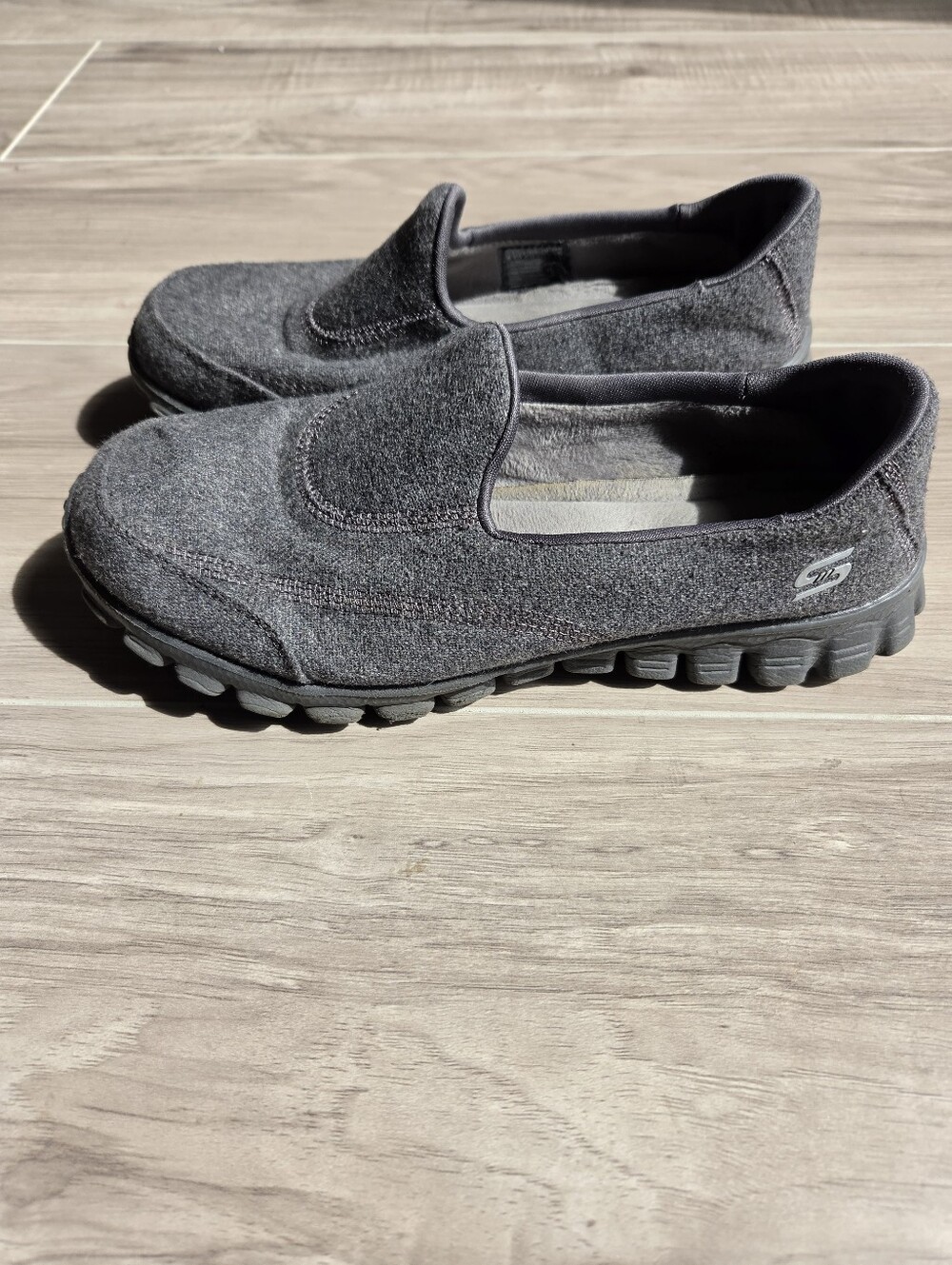 Skechers Memory Foam Women's Loafers Charcoal Gray 6.5